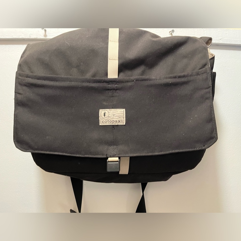 Cotopaxi messenger bag